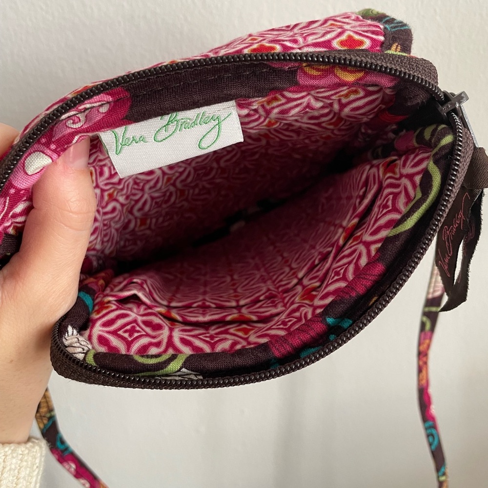 Vera Bradley Crossbody | Vintage Paisley Pattern - Picture 5 of 6